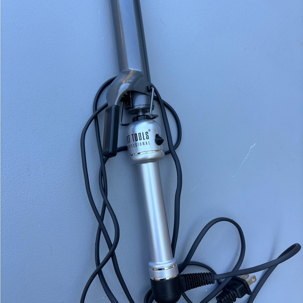 Hot Tools 1 inch curling iron